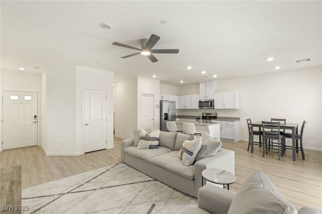 4718 Arctic Cliffs Avenue, Las Vegas, NV 89141