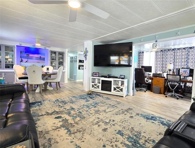 5619 BAYSHORE ROAD 435, Palmetto, FL 34221