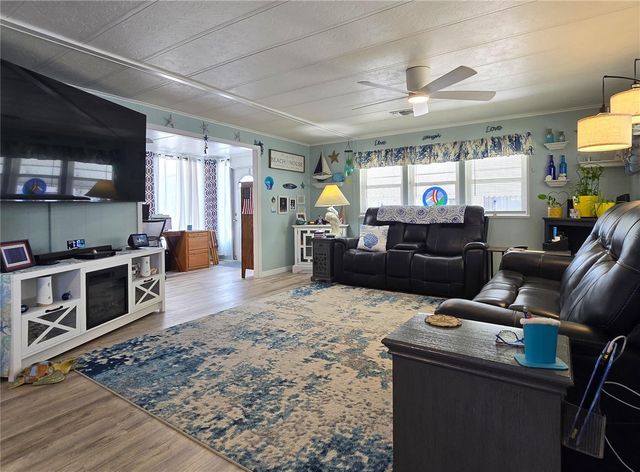 5619 BAYSHORE ROAD 435, Palmetto, FL 34221