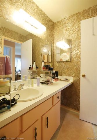 1184 Normandy Terrace Drive, Flint, MI 48532