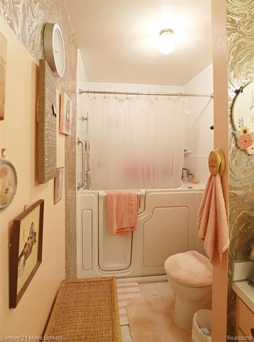 1184 Normandy Terrace Drive, Flint, MI 48532