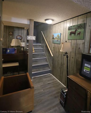 1184 Normandy Terrace Drive, Flint, MI 48532