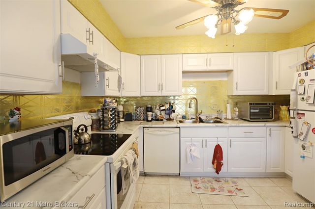 1184 Normandy Terrace Drive, Flint, MI 48532