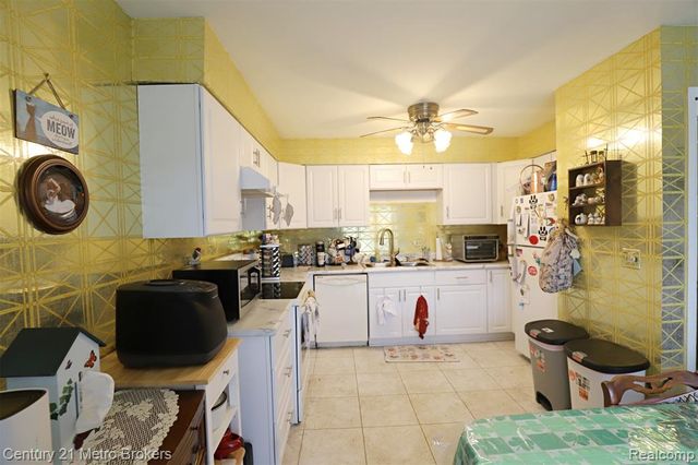 1184 Normandy Terrace Drive, Flint, MI 48532