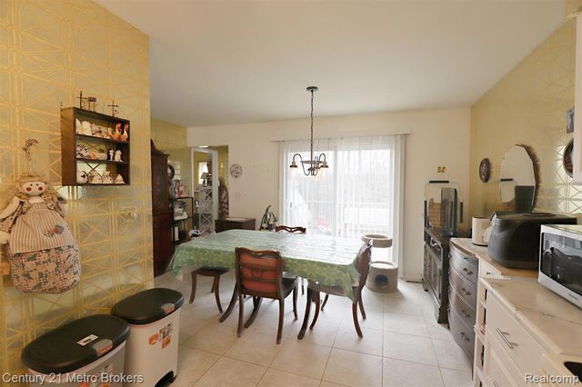 1184 Normandy Terrace Drive, Flint, MI 48532