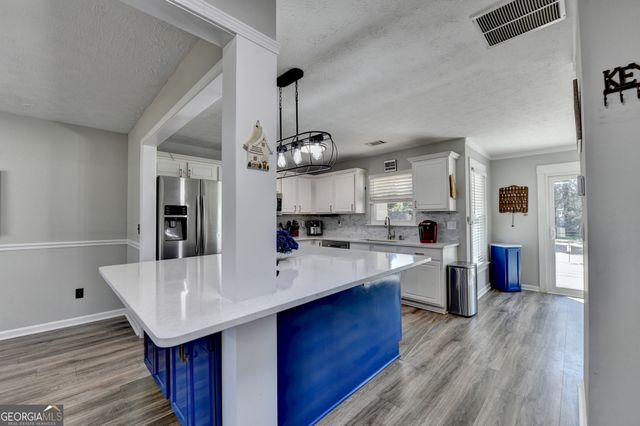 6255 Dana Way, Cumming, GA 30040