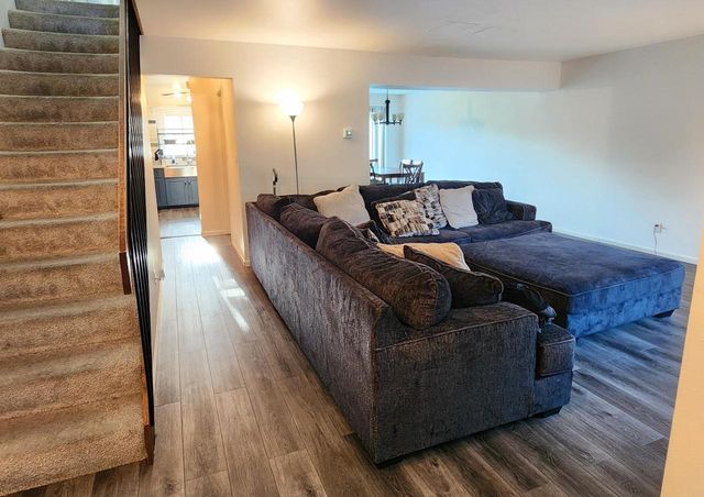 6987 W Glenbrook ROAD, Milwaukee, WI 53223