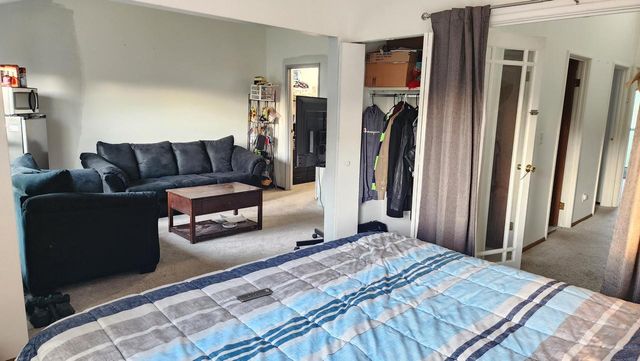 6987 W Glenbrook ROAD, Milwaukee, WI 53223