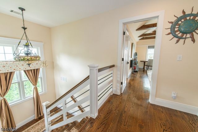 121 Maxim Dr, Hopatcong Boro, NJ 07843