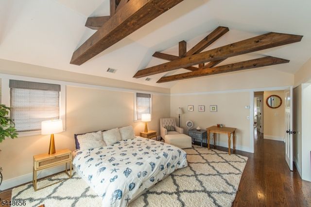 121 Maxim Dr, Hopatcong Boro, NJ 07843