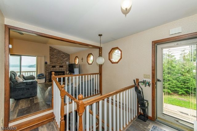 121 Maxim Dr, Hopatcong Boro, NJ 07843