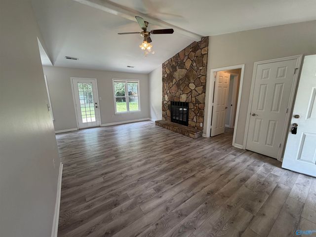 1027 Riverchase Road, Huntsville, AL 35803