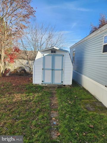 720 SHAWNA AVE, York, PA 17402