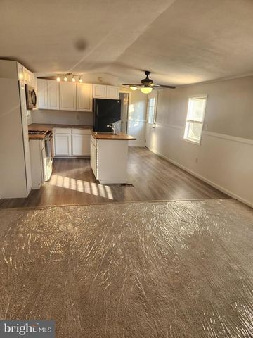 720 SHAWNA AVE, York, PA 17402