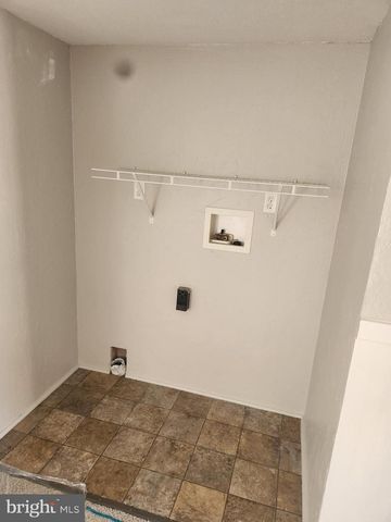 720 SHAWNA AVE, York, PA 17402