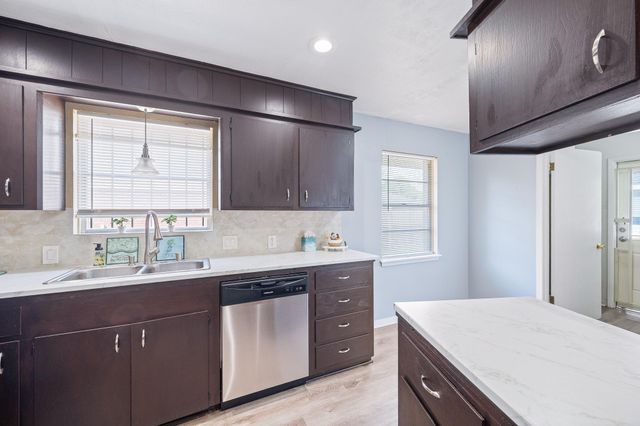 8314 Edgemoor Drive, Houston, TX 77036