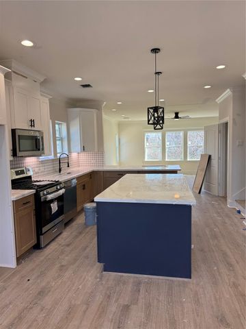 3808 Yale Street, Houston, TX 77018