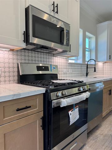 3808 Yale Street, Houston, TX 77018