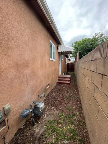 128 E 121st Street, Los Angeles, CA 90061