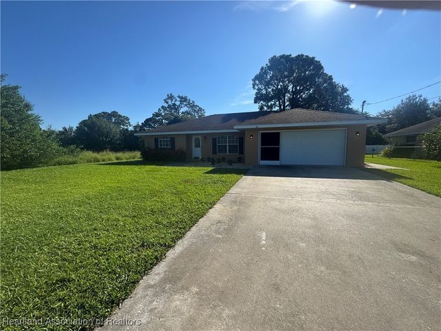 447 Serenade Terrace, Lake Placid, FL 33852