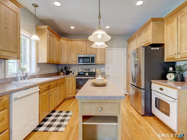 47 Cindy Drive, Coventry, CT 06238