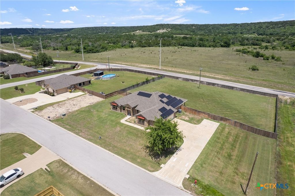 Image 37 of property listing at 3533 Hooten Bend Road, Kempner, TX 76539