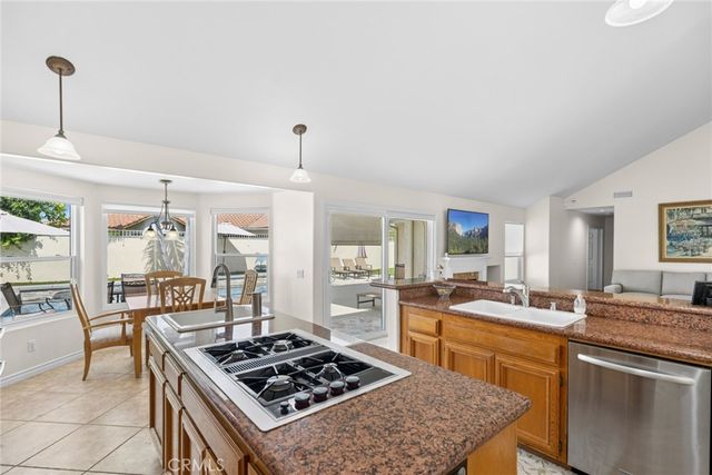 2017 Windemere Way, Upland, CA 91784