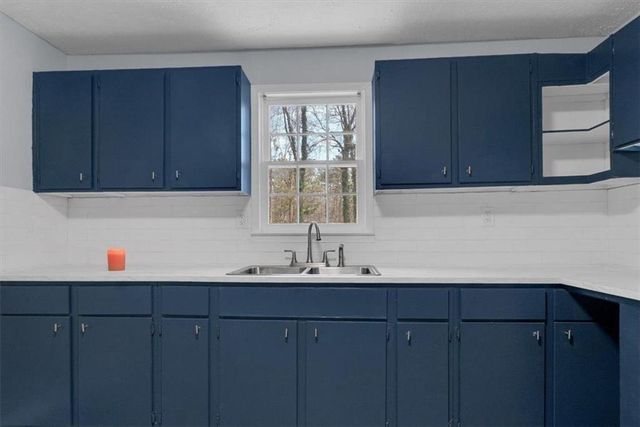 5656 Handley Boulevard, Morrow, GA 30260