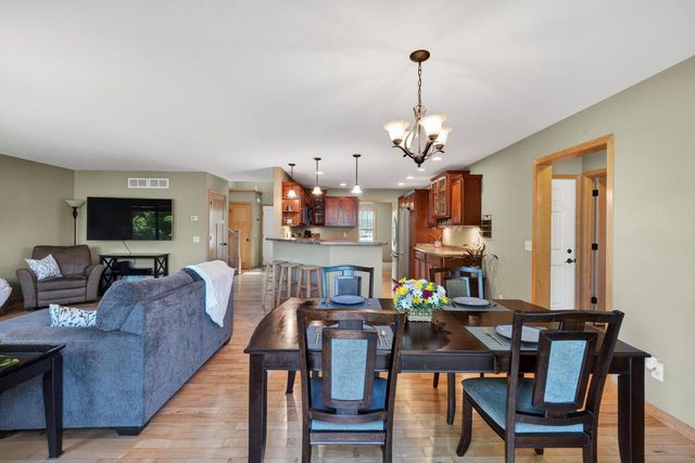 2116 Hoel Circle, Stoughton, WI 53589