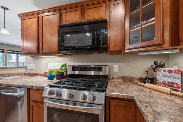 2116 Hoel Circle, Stoughton, WI 53589