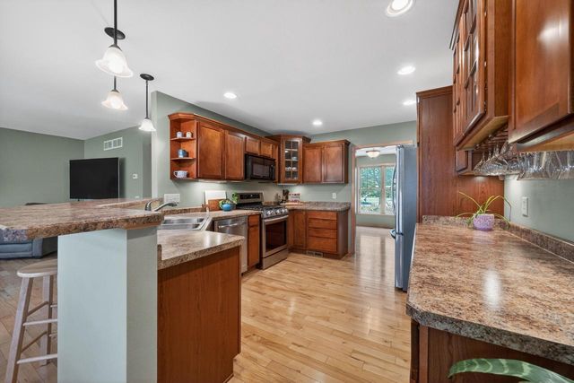 2116 Hoel Circle, Stoughton, WI 53589