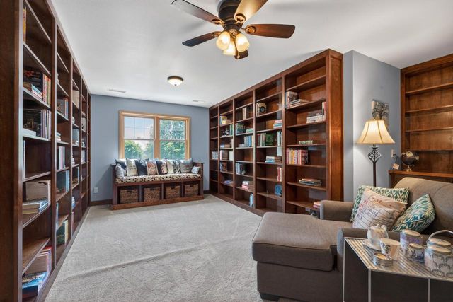 2116 Hoel Circle, Stoughton, WI 53589