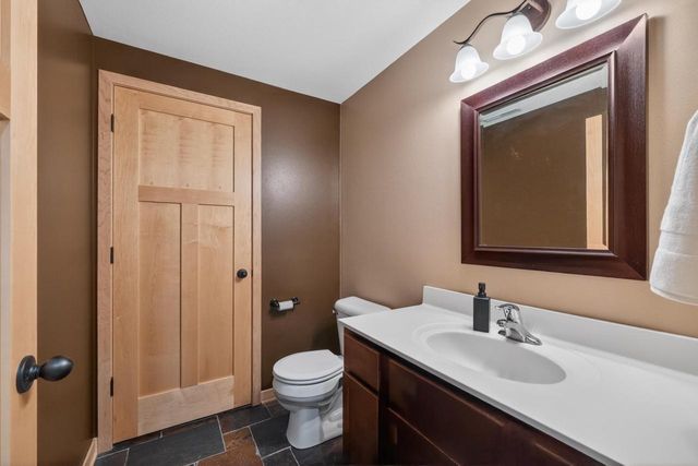 2116 Hoel Circle, Stoughton, WI 53589