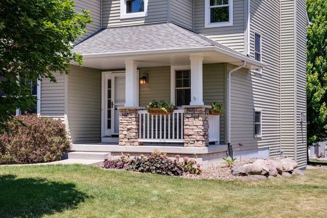 2116 Hoel Circle, Stoughton, WI 53589