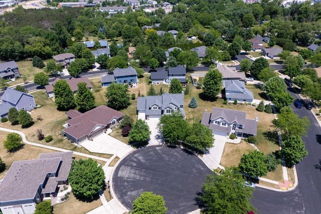 2116 Hoel Circle, Stoughton, WI 53589