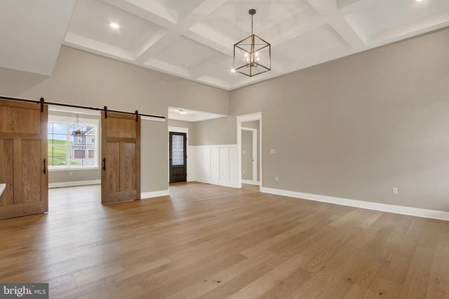 10845 SIERRA DR, Waynesboro, PA 17268