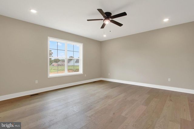 10845 SIERRA DR, Waynesboro, PA 17268