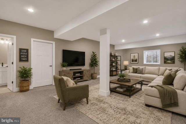 10845 SIERRA DR, Waynesboro, PA 17268