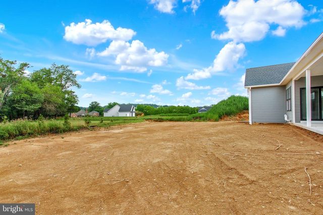 10845 SIERRA DR, Waynesboro, PA 17268