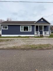 815 E State Street, East Tawas, MI 49830