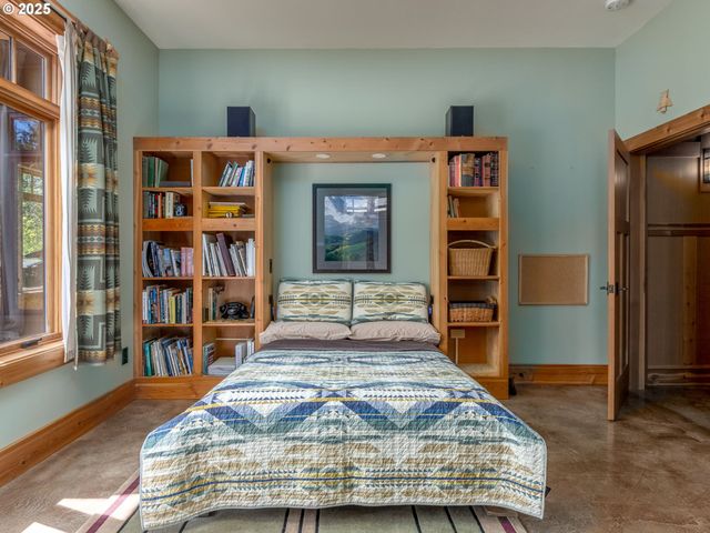 15678 S SPANGLER Rd, Oregon City, OR 97045