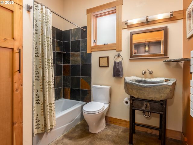 15678 S SPANGLER Rd, Oregon City, OR 97045