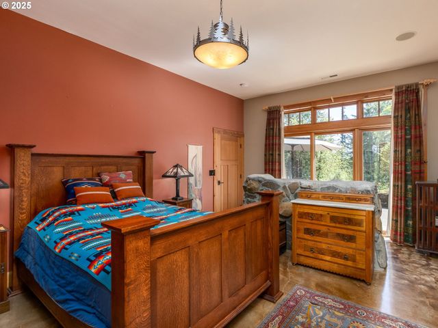 15678 S SPANGLER Rd, Oregon City, OR 97045