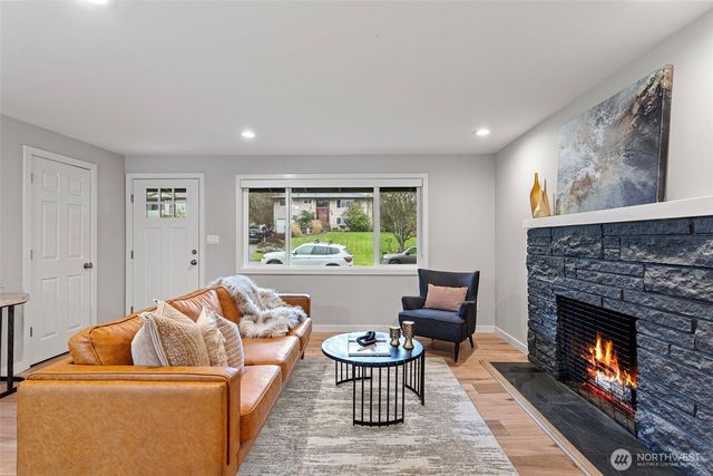 12625 169th Avenue SE, Renton, WA 98059