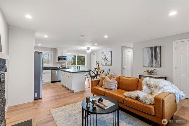 12625 169th Avenue SE, Renton, WA 98059