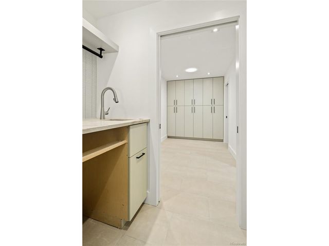 729 S Hudson St, Denver, CO 80246