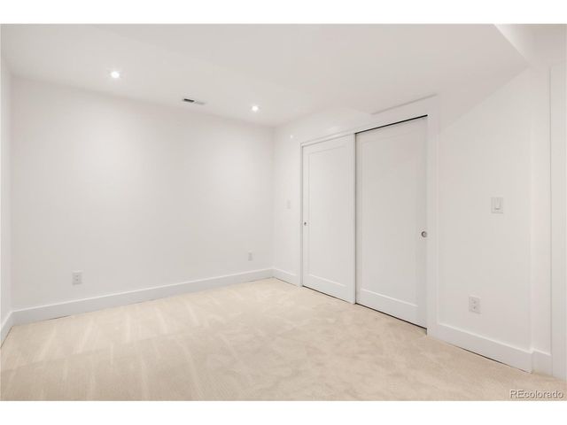 729 S Hudson St, Denver, CO 80246