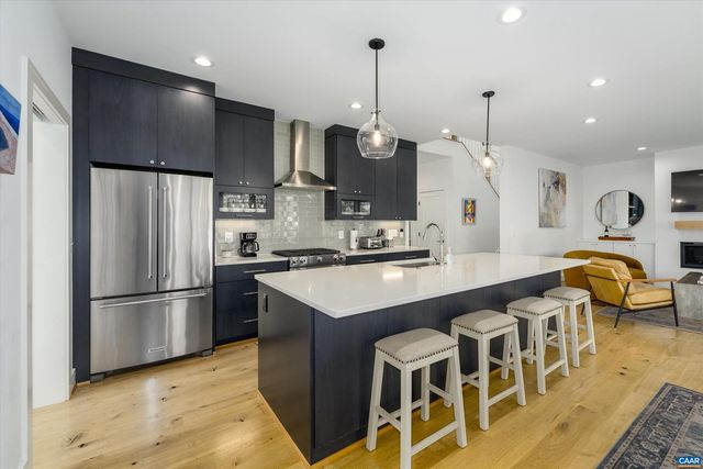 207 HARTMANS MILL RD, Charlottesville, VA 22902