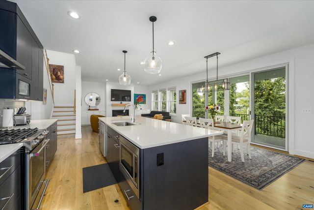 207 HARTMANS MILL RD, Charlottesville, VA 22902