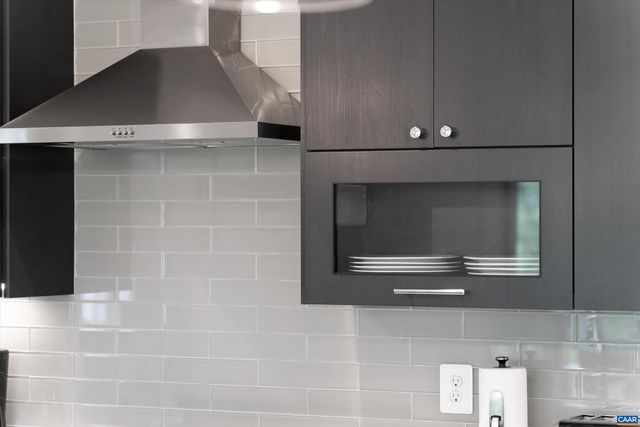 207 HARTMANS MILL RD, Charlottesville, VA 22902